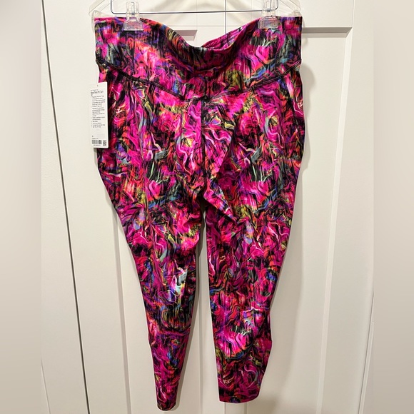 LULULEMON BASE PACE NWT AUTHENTIC HIGH RISE RUNNING NULUX FABRIC TIGHT. - Picture 3 of 17